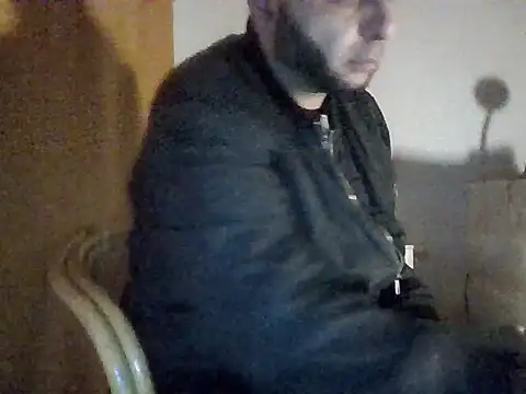 Snapshot of SmokedAlloy2 chatting on 03/04/26, 04:07 SmokedAlloy2 online show from 03/04/26, 04:07