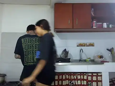 MeganAndMaxxh online show from 11/08/25, 01:06