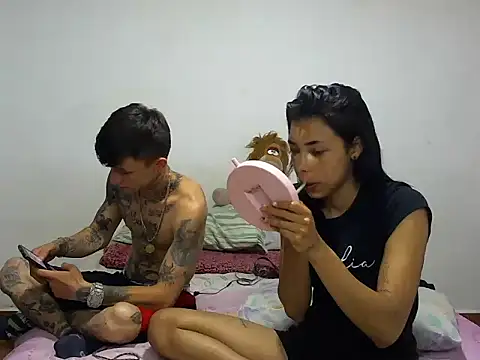 MeganAndMaxxh online show from 12/19/25, 01:34