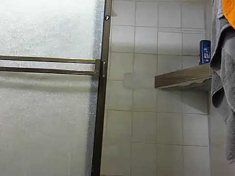 MeganAndMaxxh online show from 12/19/25, 08:49