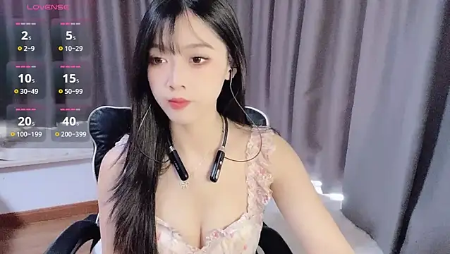 Snapshot of Cicicici-cc chatting on 12/01/25, 03:22 Cicicici-cc online show from 12/01/25, 03:22