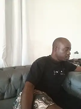 WaiterZim online show from 07/08/26, 11:37