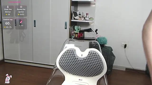 Suzie Wet Cave online show from 03/27/26, 11:10