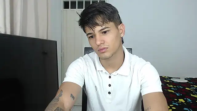 Alex mojica online show from 09/26/25, 07:45