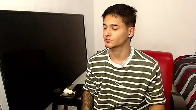 Alex mojica online show from 02/18/26, 06:09