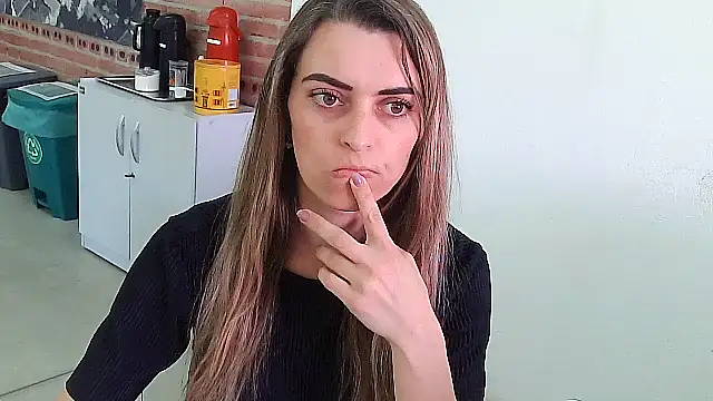 SweetGraciosa online show from 09/19/25, 05:57