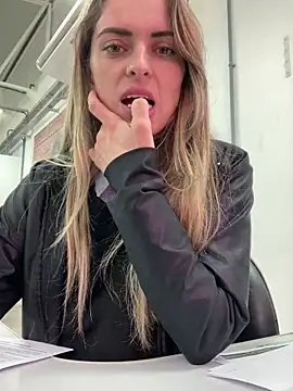 SweetGraciosa online show from 09/26/25, 03:27