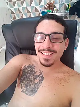 Snapshot of branquintatto chatting on 10/14/25, 05:36 branquintatto online show from 10/14/25, 05:36