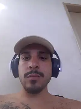 Snapshot of branquintatto chatting on 10/20/25, 08:04 branquintatto online show from 10/20/25, 08:04