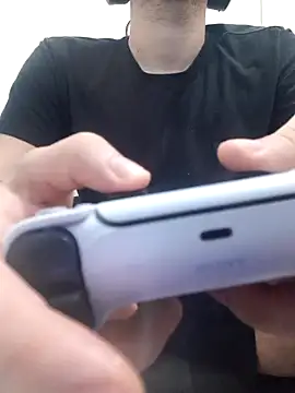 Snapshot of branquintatto chatting on 10/28/25, 11:36 branquintatto online show from 10/28/25, 11:36