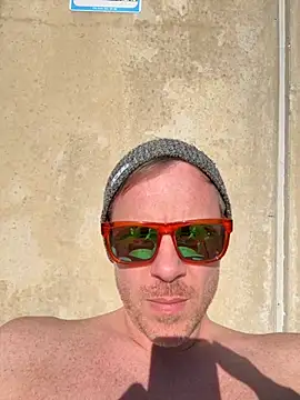 lukas 24 online show from 10/12/25, 09:14