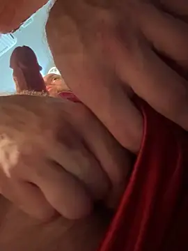 bearcub300 online show from 09/27/25, 06:57