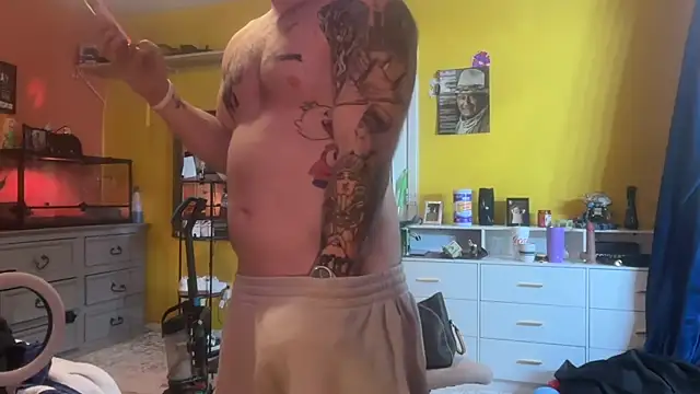 bearcub300 online show from 02/05/26, 06:40