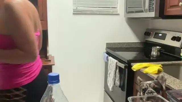 prettyykitty22 online show from 10/29/25, 02:36