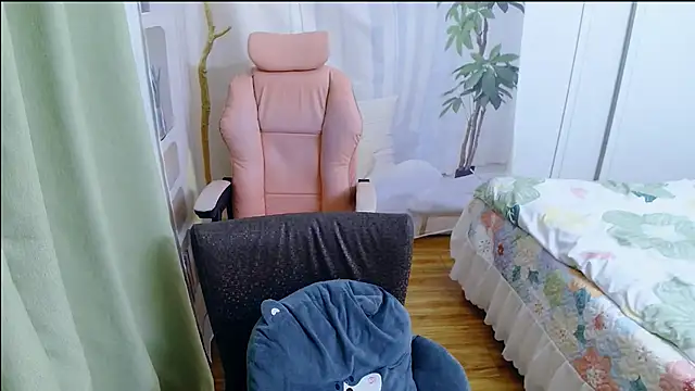 Winnie-01 online show from 04/24/26, 01:41