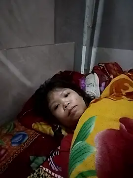 LinhNa999 online show from 01/16/26, 01:42