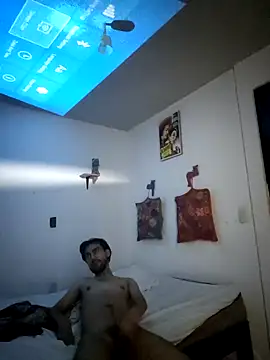 sweetsinisabella online show from 10/31/25, 11:44