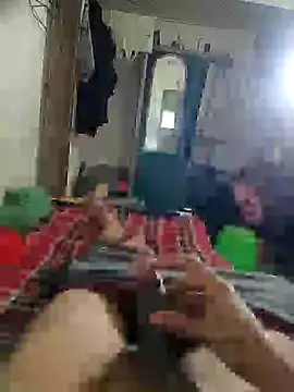 Snapshot of hotbull30 chatting on 05/17/26, 10:11 hotbull30 online show from 05/17/26, 10:11