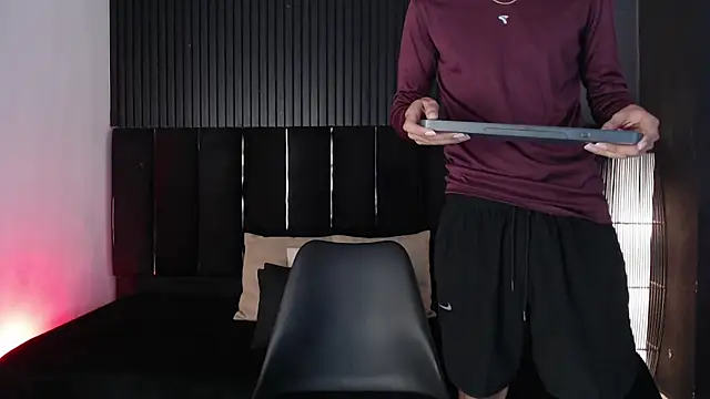 Dominic ghost online show from 01/07/26, 03:09