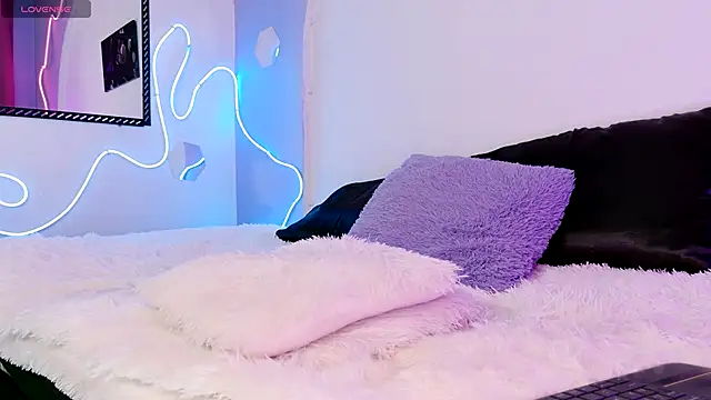 Dannyhot  online show from 11/09/25, 03:38