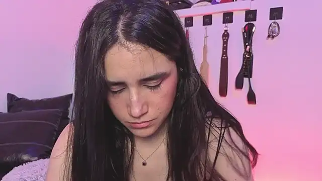 elowen halley1 online show from 01/31/26, 09:46