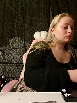 EmilyAngelUK online show from 12/05/25, 01:47