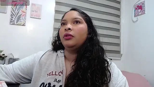 samanta-rosee online show from 10/09/25, 09:07