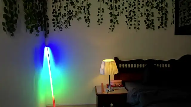 Ariana Spring online show from 10/16/25, 03:24