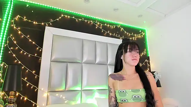 athziry g online show from 02/18/26, 03:19