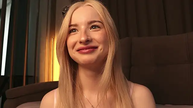 Nana Wilson online show from 04/14/26, 04:18