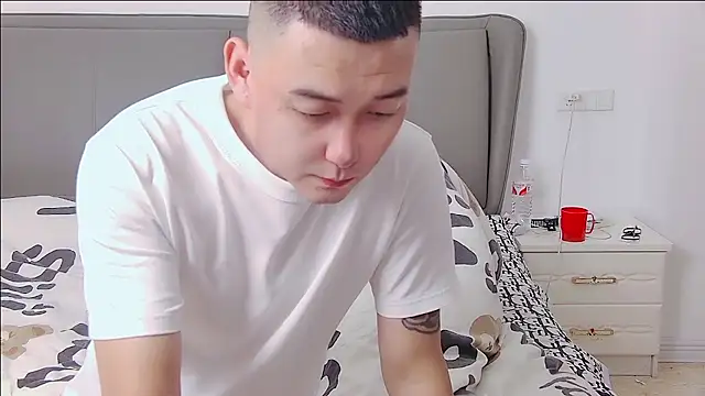 xiaoyue zhibo online show from 10/02/25, 05:31