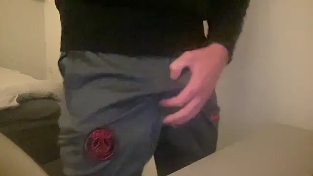 Snapshot of peterpapiNL chatting on 11/23/25, 06:41 peterpapiNL online show from 11/23/25, 06:41