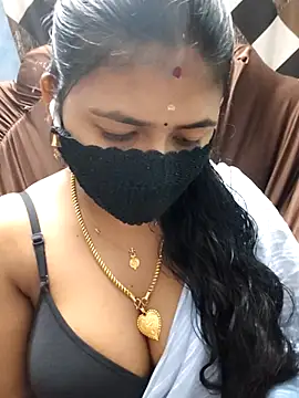 Snapshot of Tamil_Lotus chatting on 06/27/26, 05:18 Tamil Lotus online show from 06/27/26, 05:18
