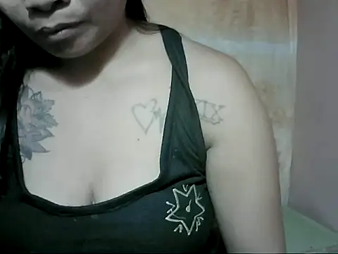 sexymorenapinay 33 online show from 10/20/25, 12:11