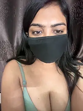 Snapshot of Theindian_Barbie chatting on 10/25/25, 03:51 Theindian Barbie online show from 10/25/25, 03:51