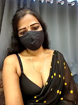 Snapshot of Misss-julli chatting on 09/23/25, 05:43 Misss-julli online show from 09/23/25, 05:43