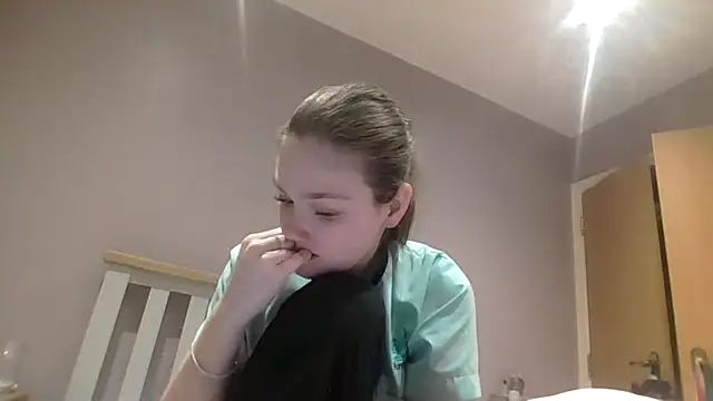 Snapshot of SexyKatiex chatting on 10/28/25, 10:01 SexyKatiex online show from 10/28/25, 10:01