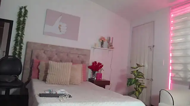 Snapshot of Noapino chatting on 07/22/26, 08:33 Noapino online show from 07/22/26, 08:33