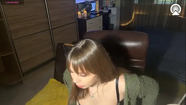 xxx sandra  online show from 12/21/25, 12:01