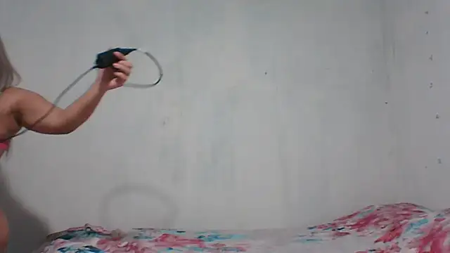 Loirasasafada online show from 04/21/26, 06:55