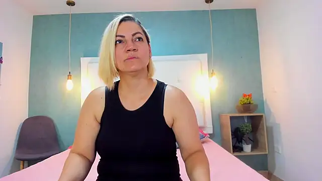 Heidy milf online show from 11/22/25, 07:46