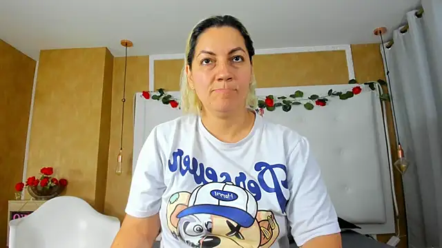 Heidy milf online show from 03/20/26, 07:52