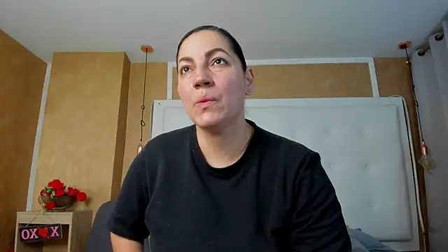 Heidy milf online show from 06/19/26, 08:56