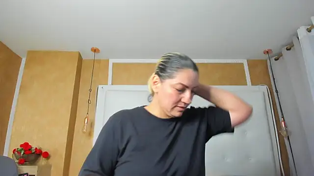 Heidy milf online show from 06/30/26, 08:21