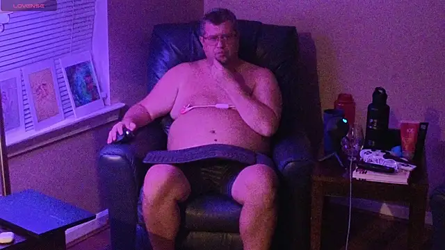 Single White Male online show from 10/02/25, 01:34