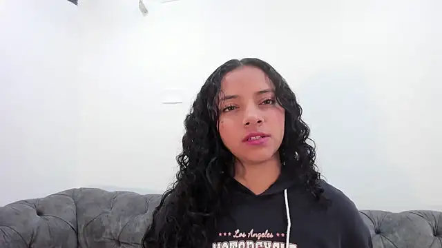 Angellit Afrodita  online show from 11/21/25, 10:25