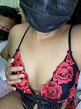 Snapshot of Hot-Sexy-Riya chatting on 10/13/25, 07:36 Hot-Sexy-Riya online show from 10/13/25, 07:36