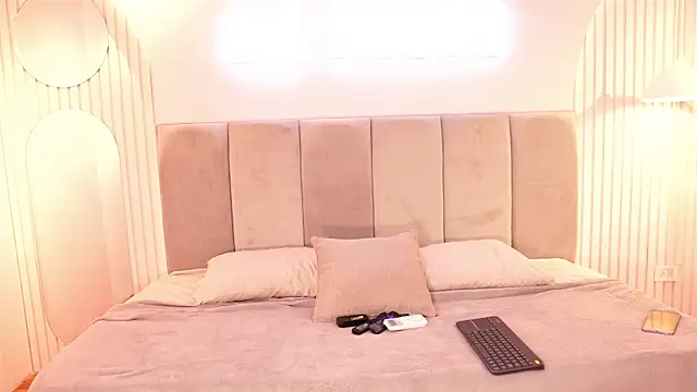 pinkloly online show from 10/02/25, 06:26