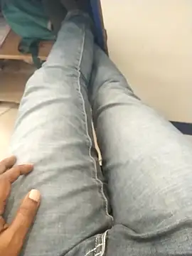 Snapshot of have_A_fun3276 chatting on 10/05/25, 10:24 have A fun3276 online show from 10/05/25, 10:24