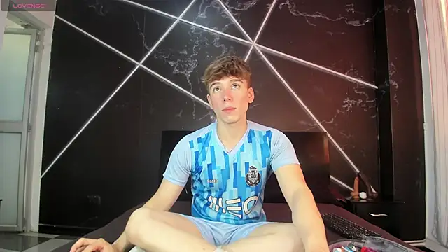 TaylerWhite online show from 11/27/25, 11:56